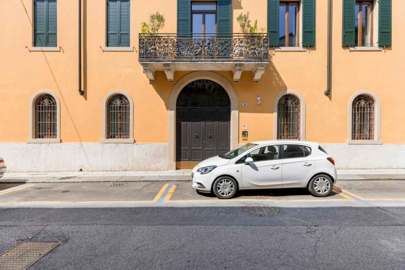 Apartamento Manin Grand House Verona Exterior foto
